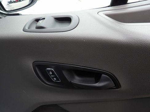 Used 2024 Ford Transit 250 w/ Exterior Upgrade Package image 30