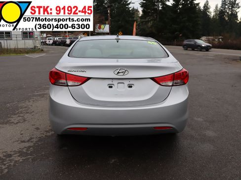 Used 2013 Hyundai Elantra GLS w/ Preferred Pkg image 7