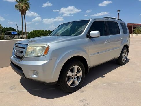 Used 2010 Honda Pilot EX image 3