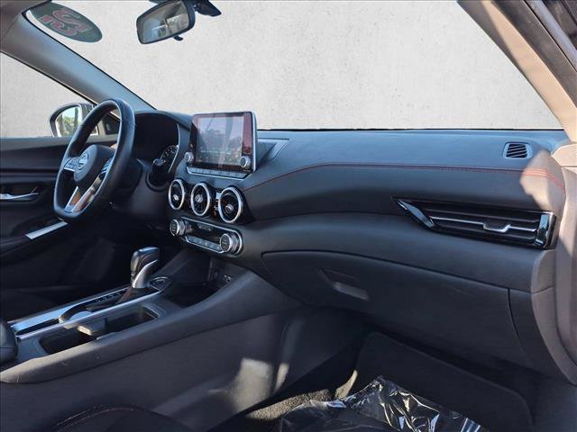 Used 2025 Nissan Sentra SR FWD image 22