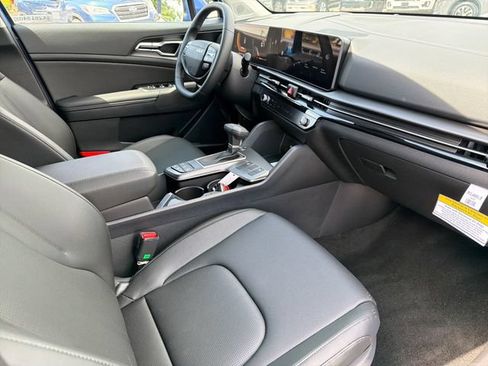 New 2026 Kia Sportage EX AWD/4WD image 24