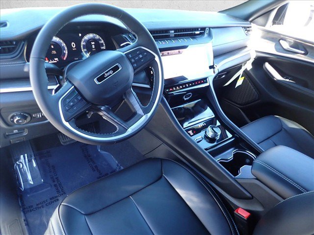 New 2027 Jeep Grand Cherokee Limited w/ Limited Altitude Package AWD/4WD image 11
