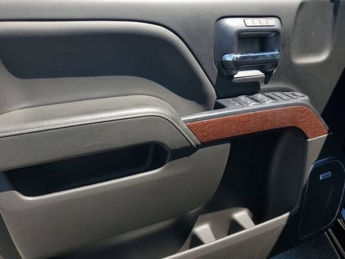 Used 2018 GMC Sierra 2500 SLT AWD/4WD image 22