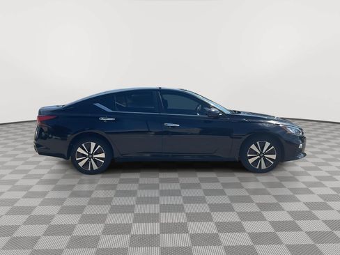 Used 2022 Nissan Altima 2.5 SV w/ SV Premium Package AWD/4WD image 6