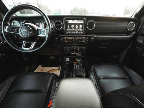 Used 2023 Jeep Wrangler Unlimited Sahara w/ Cold Weather Group image 41