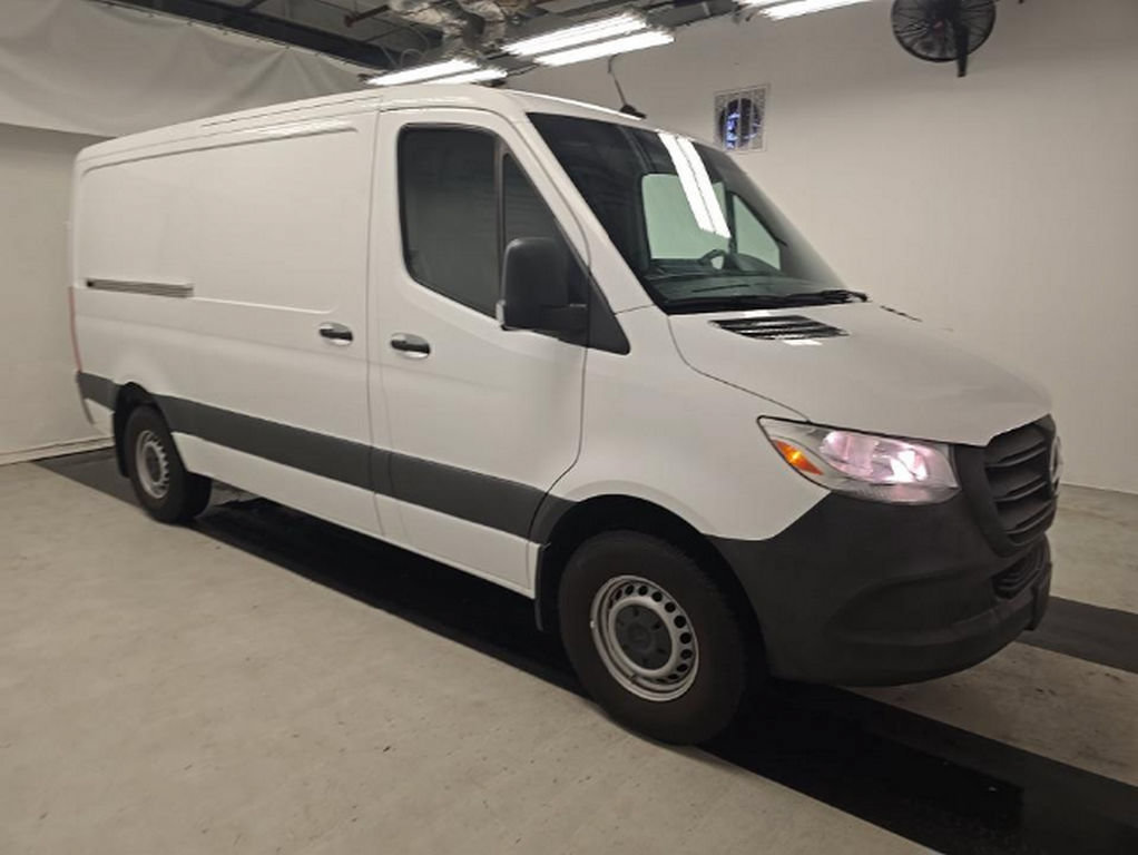 Used 2023 Mercedes-Benz Sprinter 2500 w/ Acoustic Package image 3