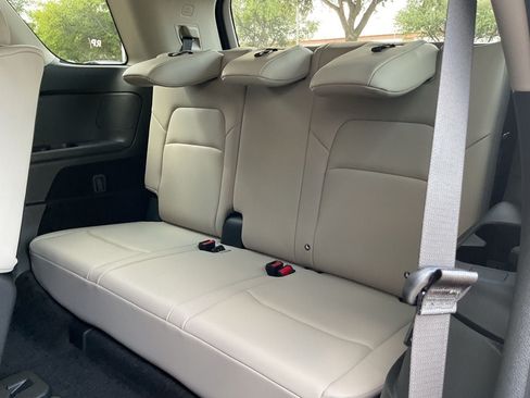 New 2026 Nissan Pathfinder SL AWD/4WD image 10