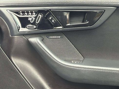 Used 2019 Jaguar F-TYPE Coupe image 37