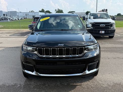 Used 2023 Jeep Grand Cherokee L Limited AWD/4WD image 41