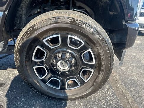 Used 2025 Ford F350 Platinum AWD/4WD image 46