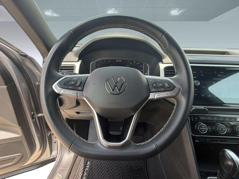 Used 2022 Volkswagen Atlas Cross Sport SE FWD image 11