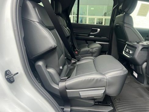 New 2026 Ford Expedition Platinum w/ Stealth Appearance Package image 7