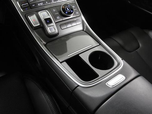 Used 2023 Hyundai Santa Fe SEL Premium image 15