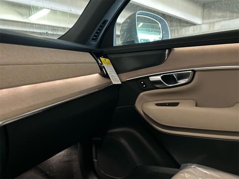 New 2026 Volvo XC90 B5 Plus w/ Protection Package image 19