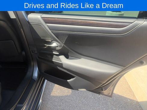 Used 2019 Lexus ES 300h w/ Premium Package FWD image 14
