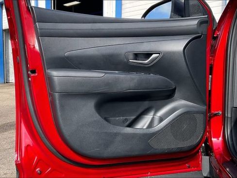 Certified 2026 Hyundai Tucson SE FWD image 25