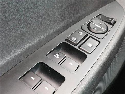 Used 2021 Hyundai Tucson SEL FWD image 18