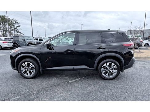 Used 2021 Nissan Rogue SV image 5