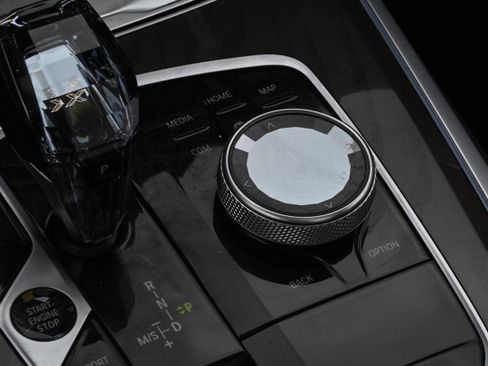 Used 2023 BMW X5 sDrive40i w/ M Sport Package image 22