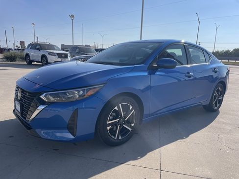 Certified 2024 Nissan Sentra SV image 5