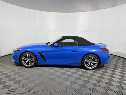 Certified 2022 BMW Z4 sDrive30i w/ M Sport Package image 4
