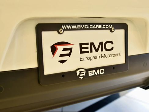 Used 2015 Dodge Challenger SRT Hellcat image 12