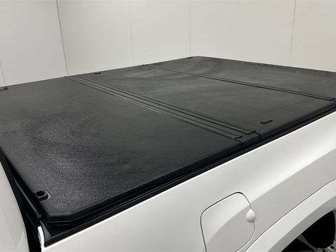 Certified 2022 Toyota Tacoma SR5 image 18