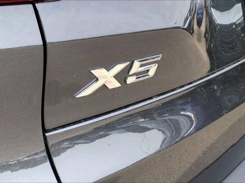 Used 2022 BMW X5 xDrive40i w/ Premium Package AWD/4WD image 24