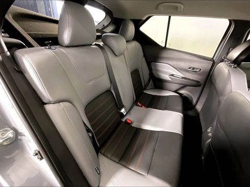 Used 2024 Nissan Kicks SR w/ SR Premium Package FWD image 37