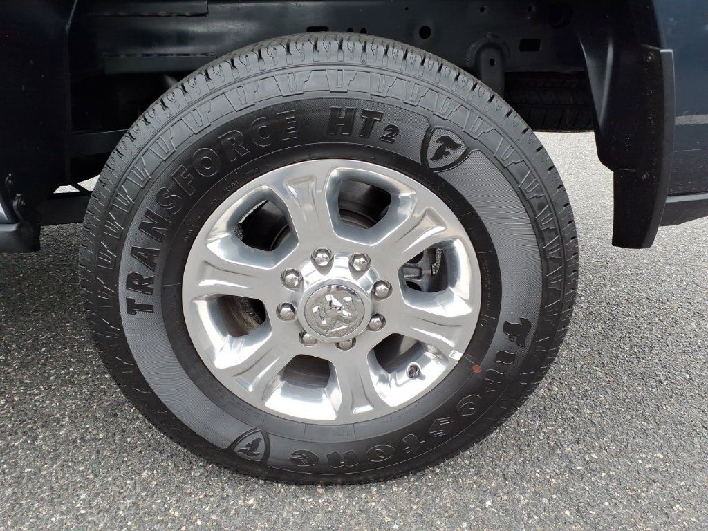 Used 2025 RAM 2500 Big Horn AWD/4WD image 16