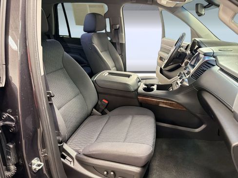 Used 2017 Chevrolet Tahoe LS image 31