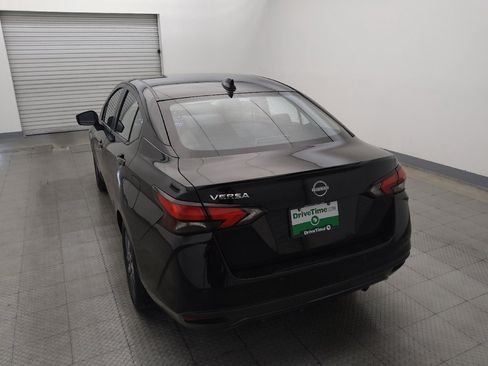 Used 2025 Nissan Versa SV FWD image 6