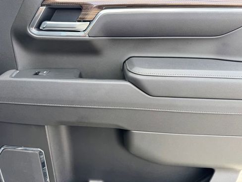 Certified 2025 Chevrolet Silverado 1500 LT Trail Boss w/ Convenience Package II AWD/4WD image 11