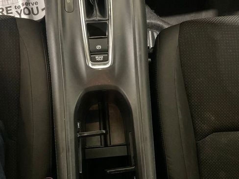 Used 2021 Honda HR-V EX image 23