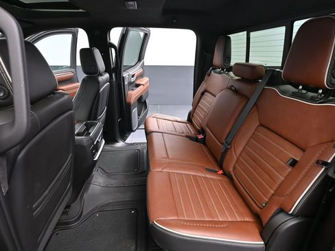 Used 2023 GMC Sierra 1500 Denali Ultimate image 46