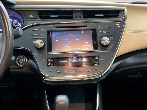 Used 2016 Toyota Avalon XLE Premium image 9