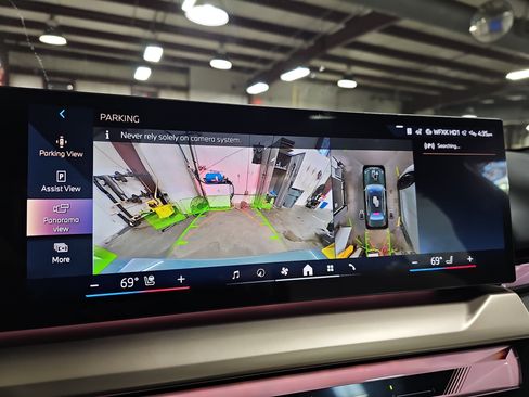 New 2026 BMW i5 eDrive40 w/ Premium Package image 25