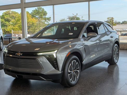 New 2025 Chevrolet Blazer EV LT FWD image 4