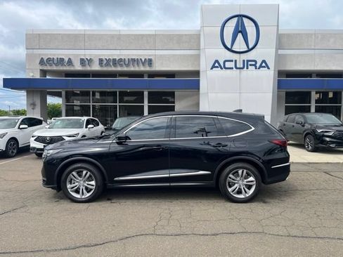 Used 2025 Acura MDX SH-AWD image 2