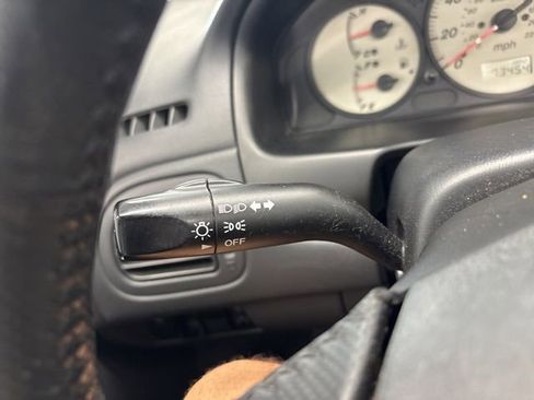 Used 2003 MAZDA Protege5 FWD image 33