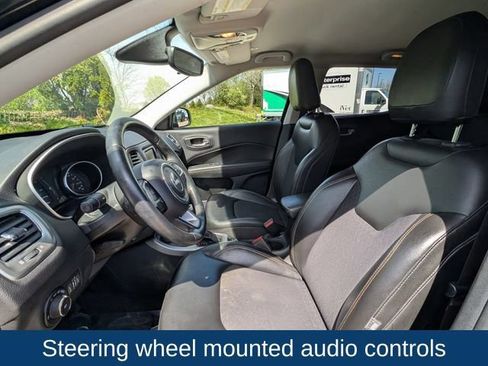 Used 2018 Jeep Compass Latitude AWD/4WD image 10