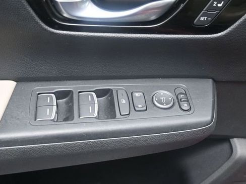 Used 2024 Honda CR-V EX-L image 17