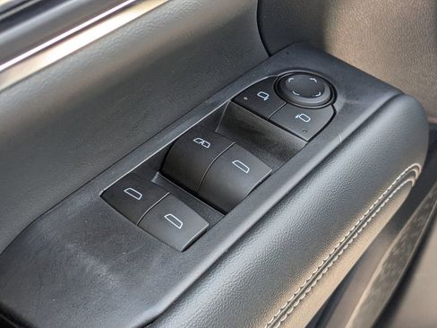 Used 2025 GMC Terrain Elevation FWD image 21