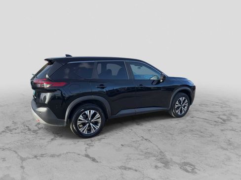 Used 2023 Nissan Rogue SV image 9