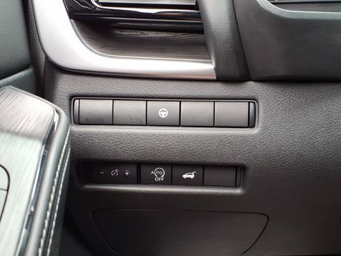 Used 2023 Nissan Rogue Platinum AWD/4WD image 30