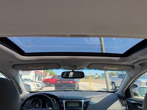 Used 2011 Hyundai Sonata Limited image 16