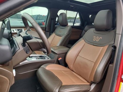 Used 2022 Ford Explorer King Ranch w/ Premium Technology Package AWD/4WD image 21