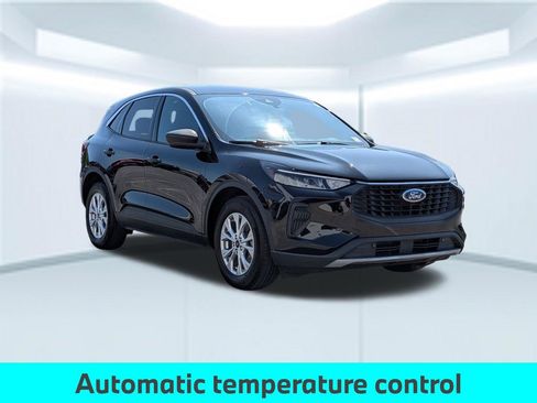 Used 2023 Ford Escape Active FWD image 9
