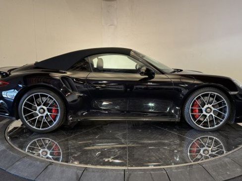 Used 2019 Porsche 911 Turbo image 42