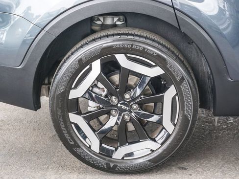 Certified 2024 Kia Telluride S FWD image 9